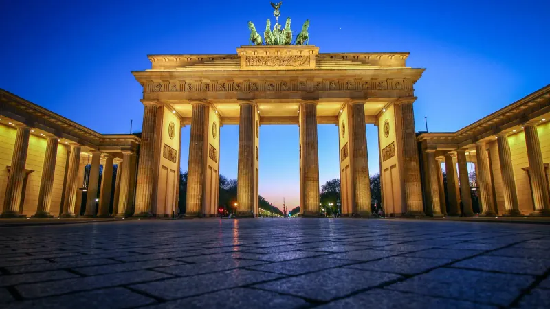 Porte de Brandebourg à Berlin la nuit