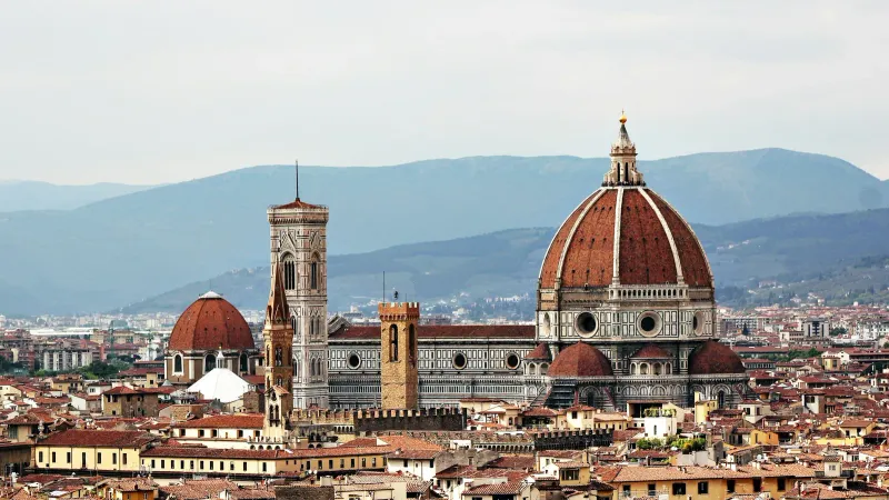 Cathédrale de Florence et les toits de la ville