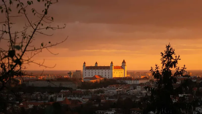 Trains vers Bratislava