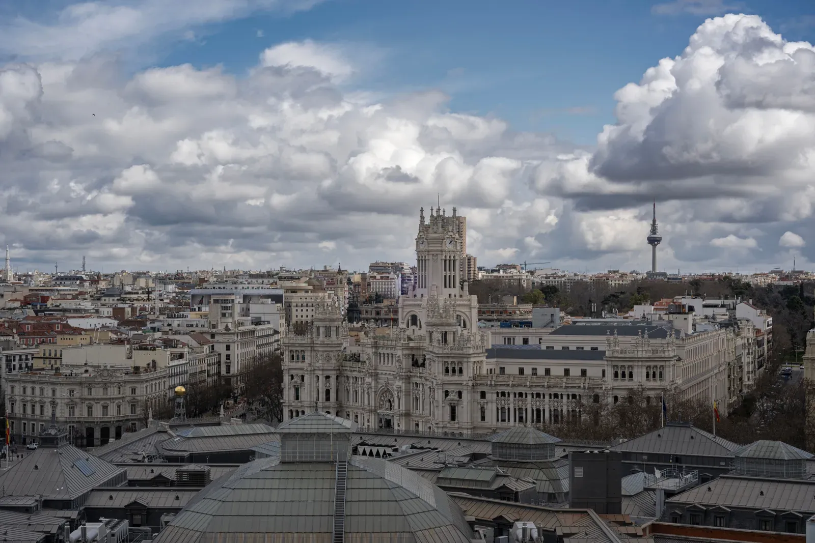 Madrid cityscape, the destination for this Granada to Madrid train journey