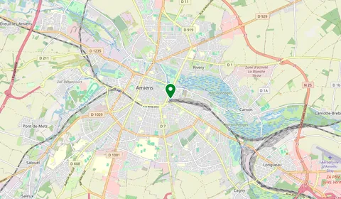 Map showing the location of Amiens station