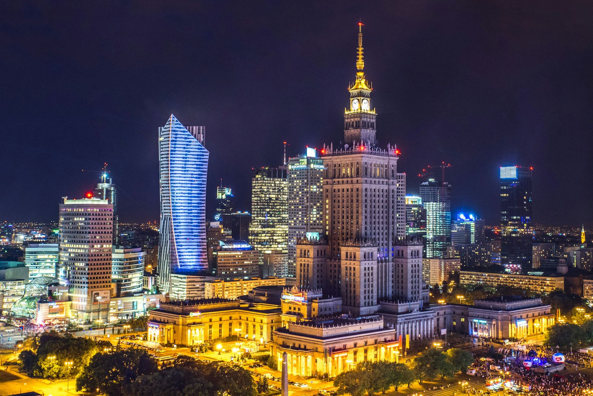 Tågstationer i Warszawa: vilken station du ska använda